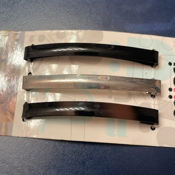 New 3 sets of new barrettes in package - Picture 6 of 7